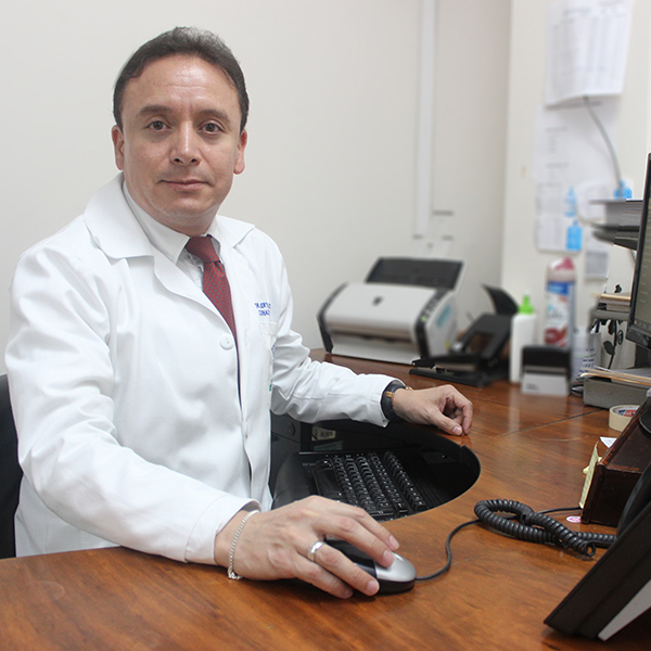 Dr_Roberto_Ponce